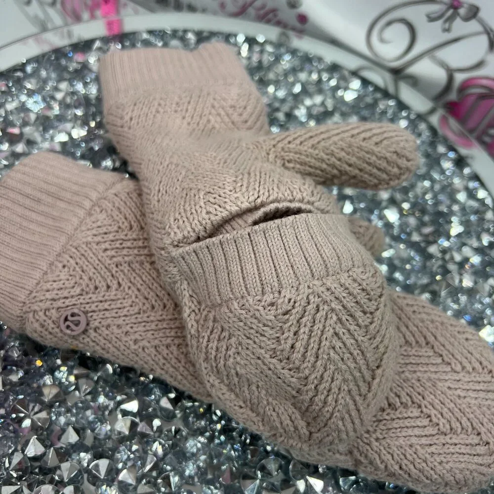 Lululemon 3 piece beanie & glove set tan beige cozy chunky-knit pink mittens fur